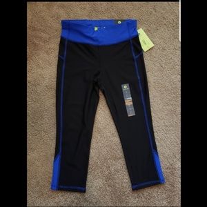 Xersion Capri Leggings